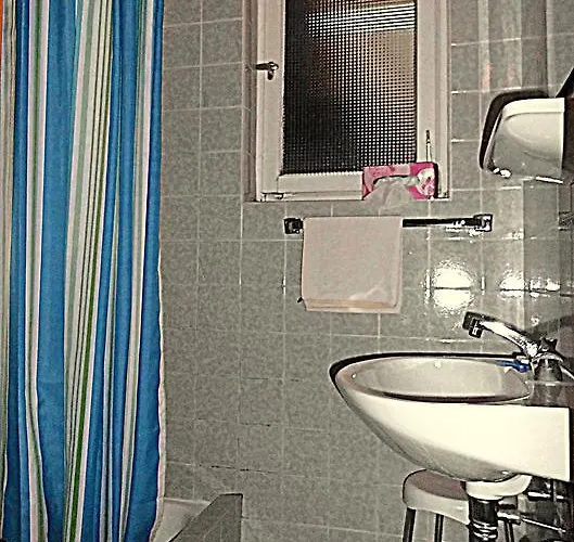 Haus Hellhohl Garni Брилон